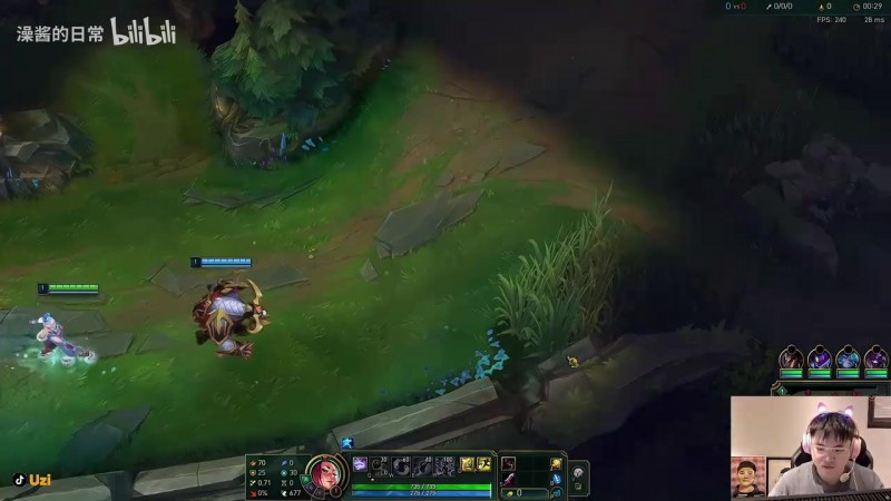 芸阿娜爆杀局！Uzi轻松闪躲石头人R：这种闪不出来弹幕绝对狂喷！